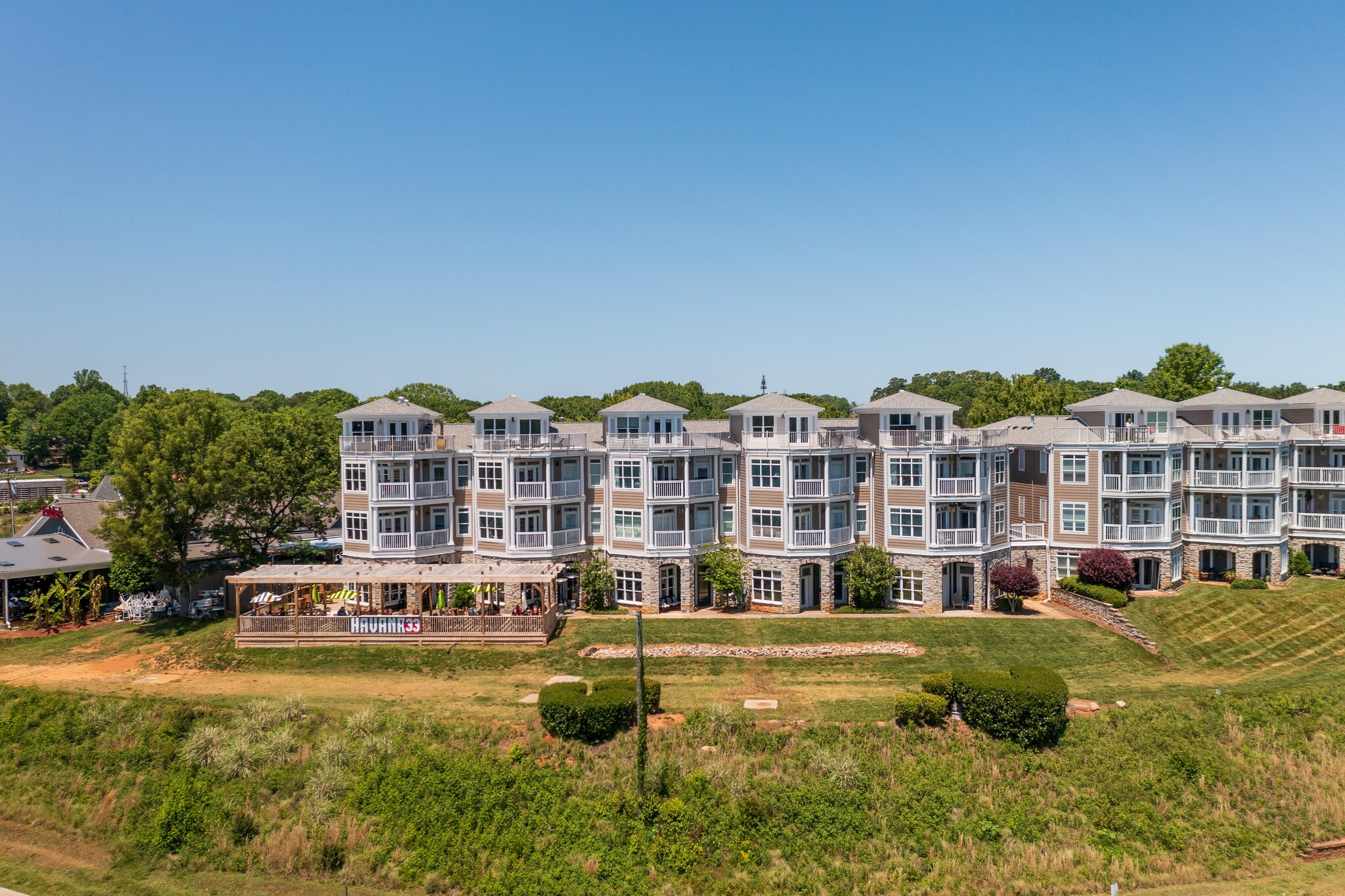 637 Williamson Rd, Mooresville, NC for Sale