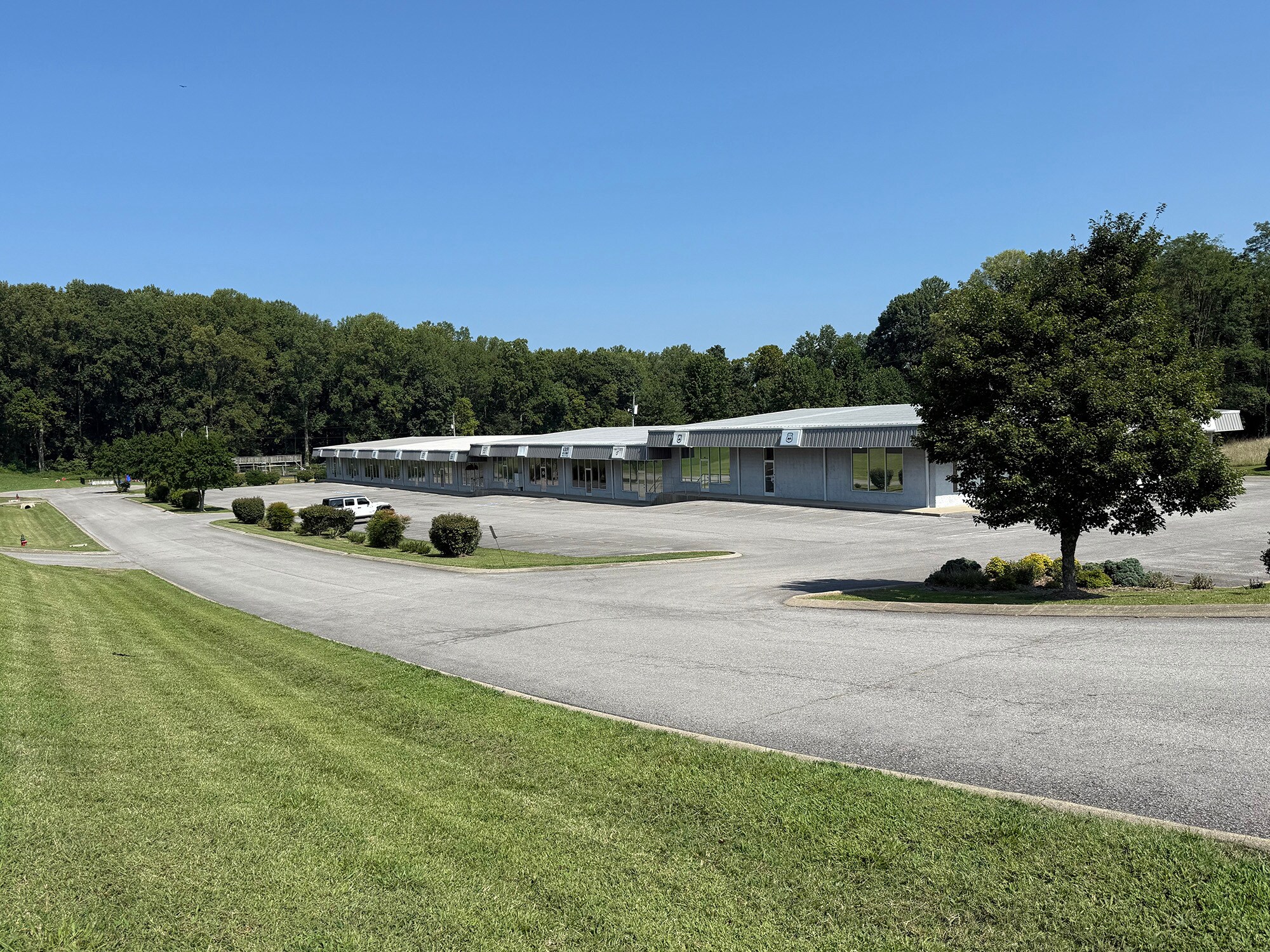 1010-1038 Stearman Dr, Millersville, TN for Rent