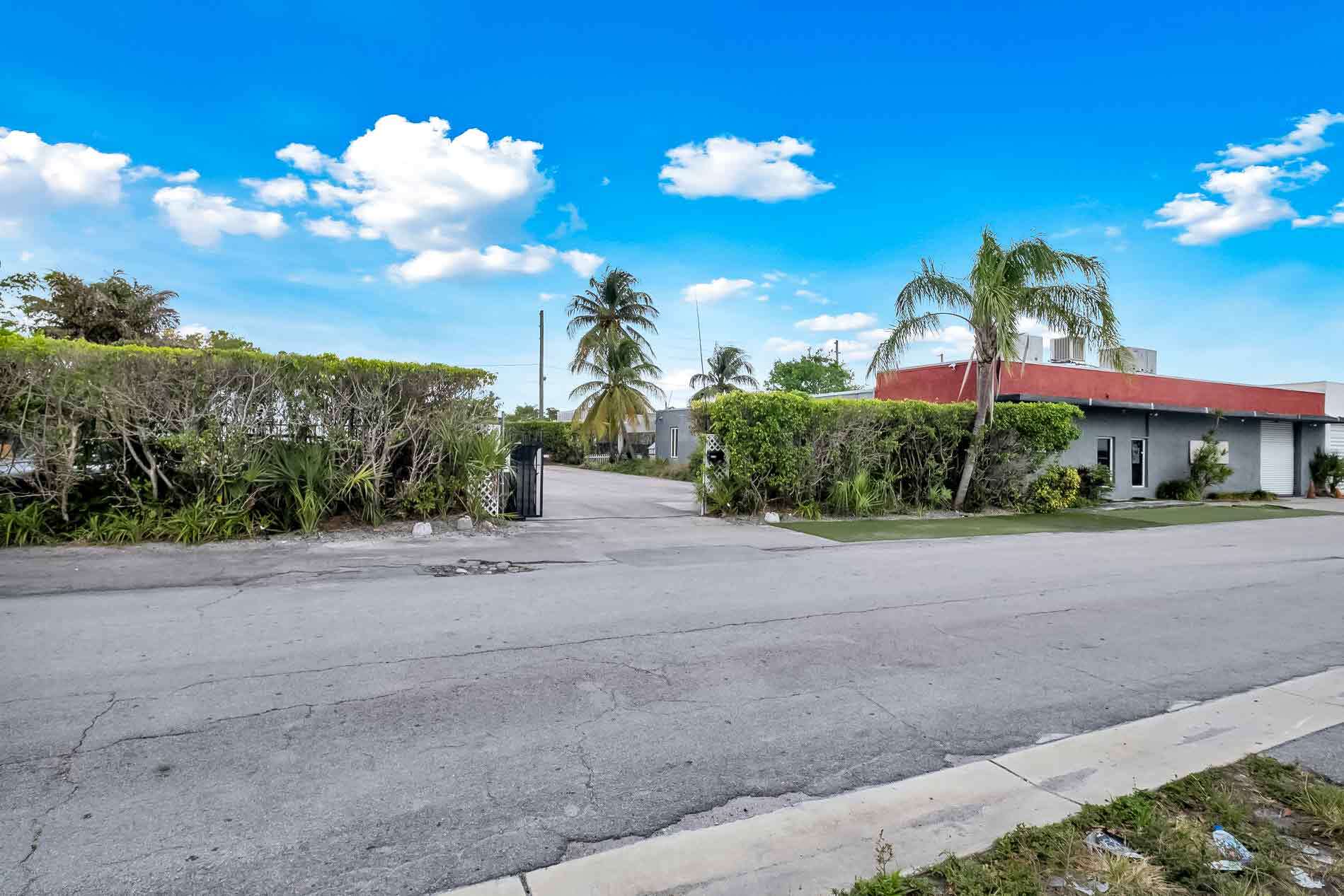 817 NE 4th Ave, Fort Lauderdale, FL for Sale
