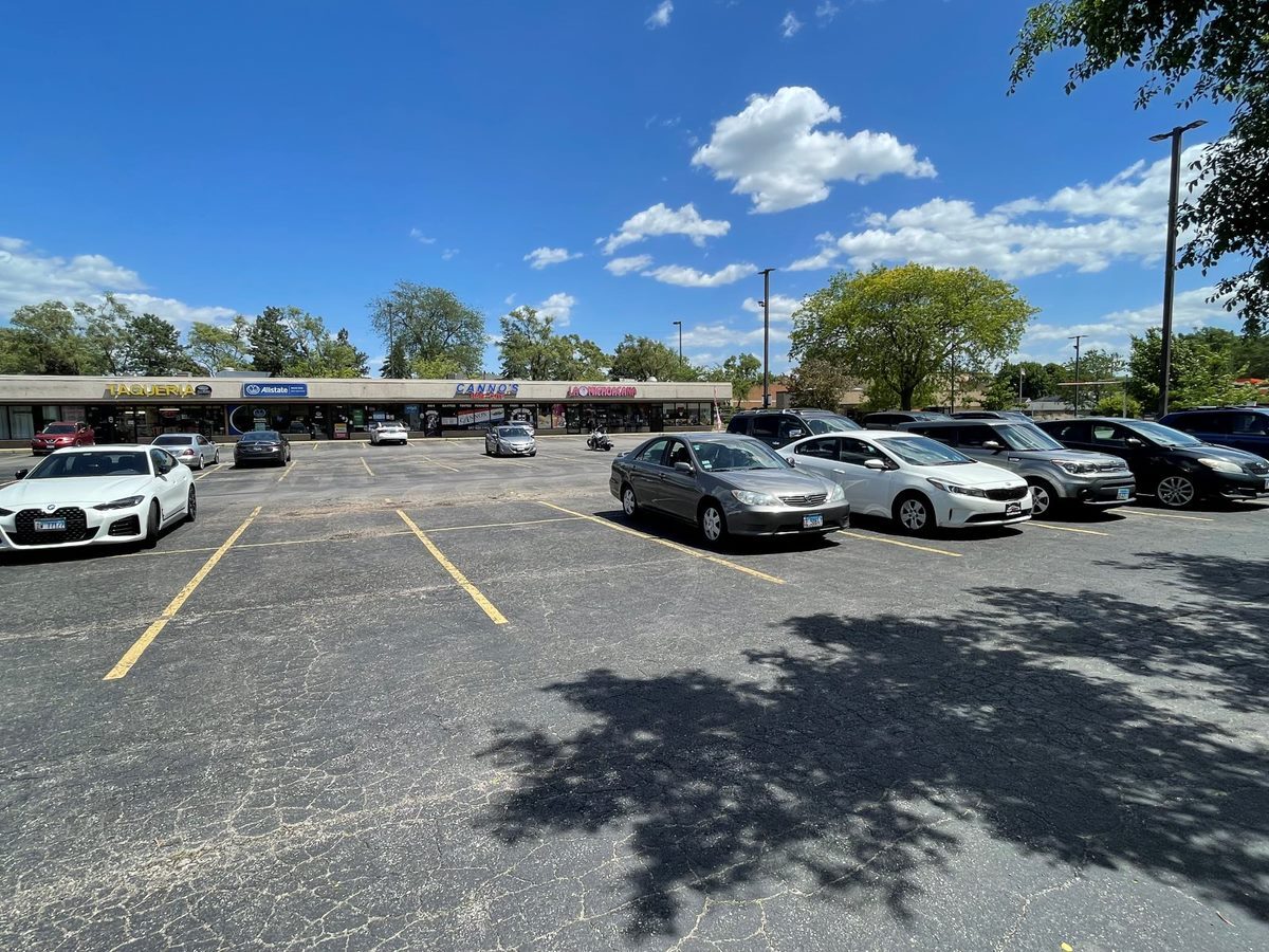 840 Summit St, Elgin, IL for Rent