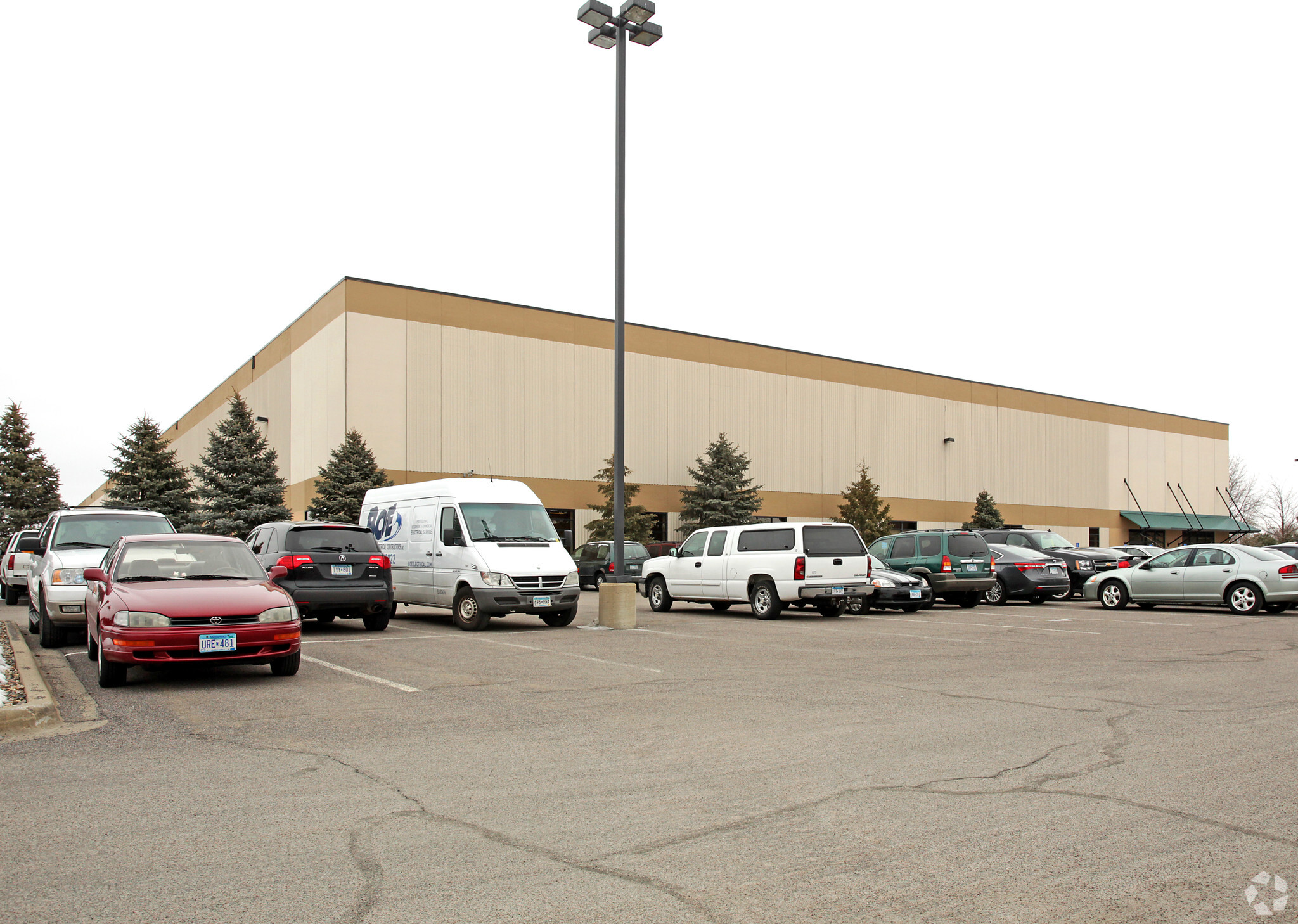 5825 11th Ave E, Shakopee, MN for Rent