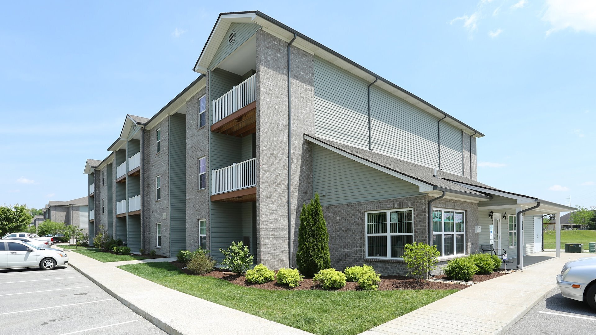 11011 Preston Gardens Ct, Louisville, KY for Sale