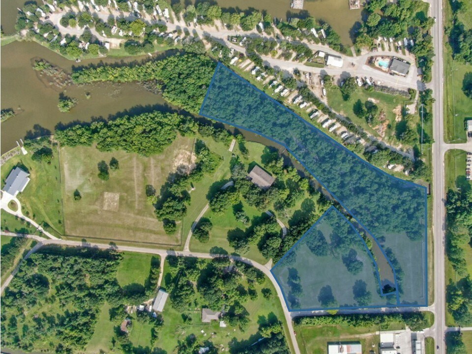 12159 FM 830 Rd, Willis, TX for Sale