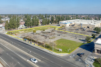 Fresno, CA Commercial Land - 3732 W Shaw Ave