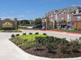 College Station, TX Apartments - 1198 Jones Butler Rd