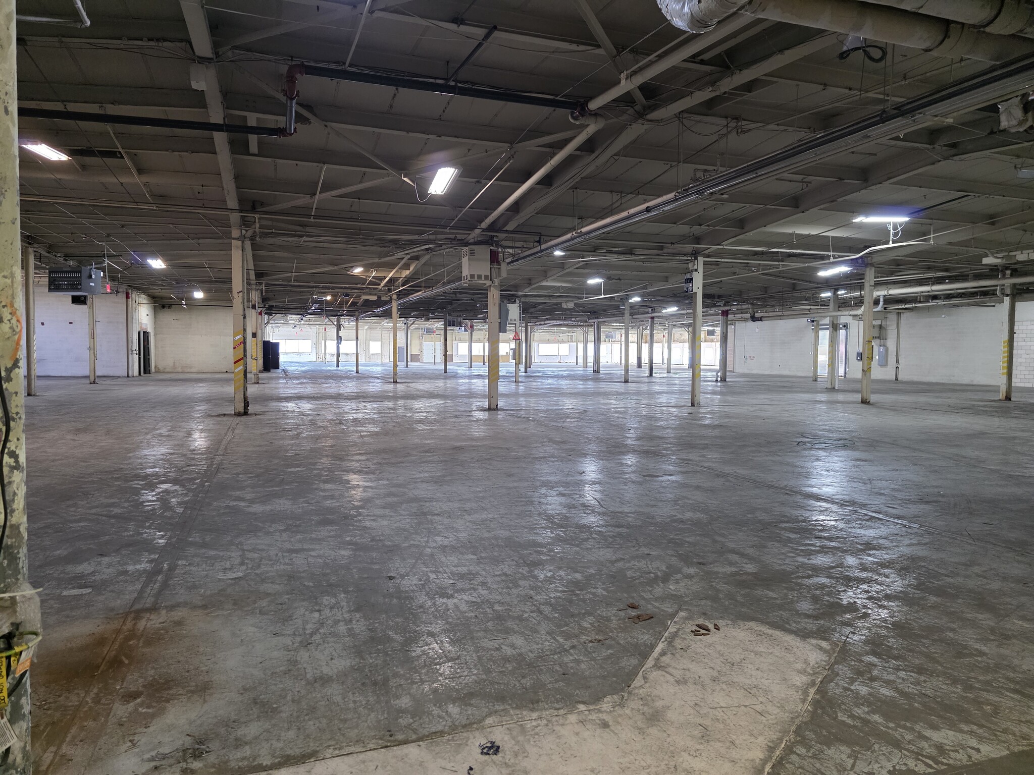 3400-3450 Oakton St, Skokie, IL for Rent