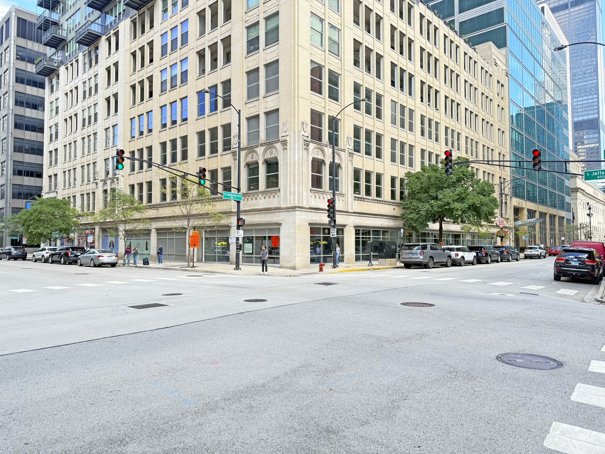 564 W Jackson Blvd, Chicago, IL for Rent