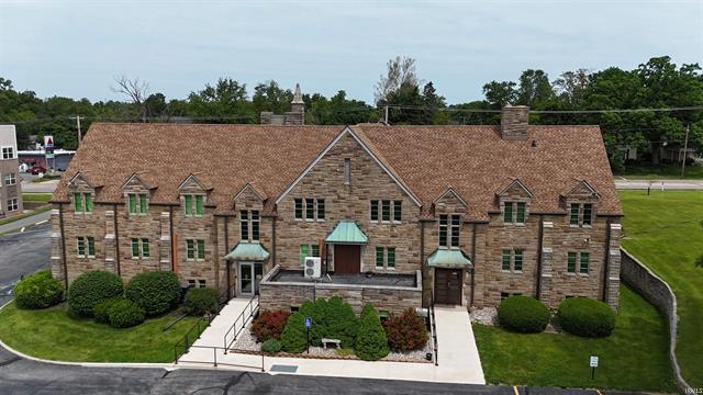 832 E Center St, Warsaw, IN for Sale