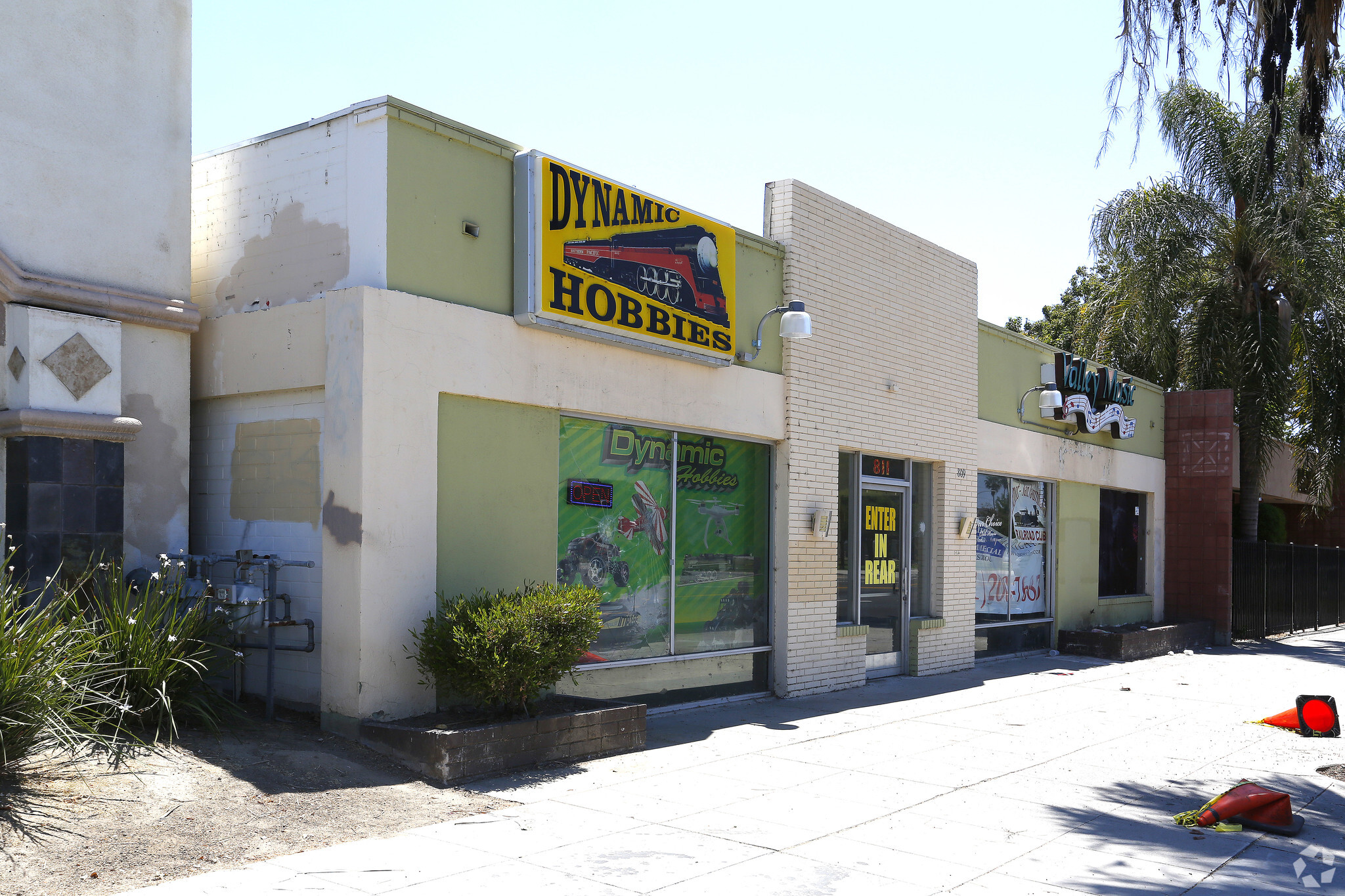 811 E Florida Ave, Hemet, CA for Sale