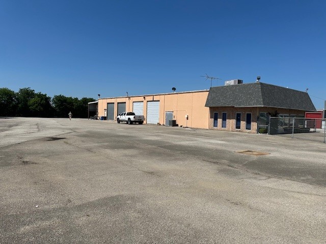 8383 Camp Bowie, Fort Worth, TX for Rent
