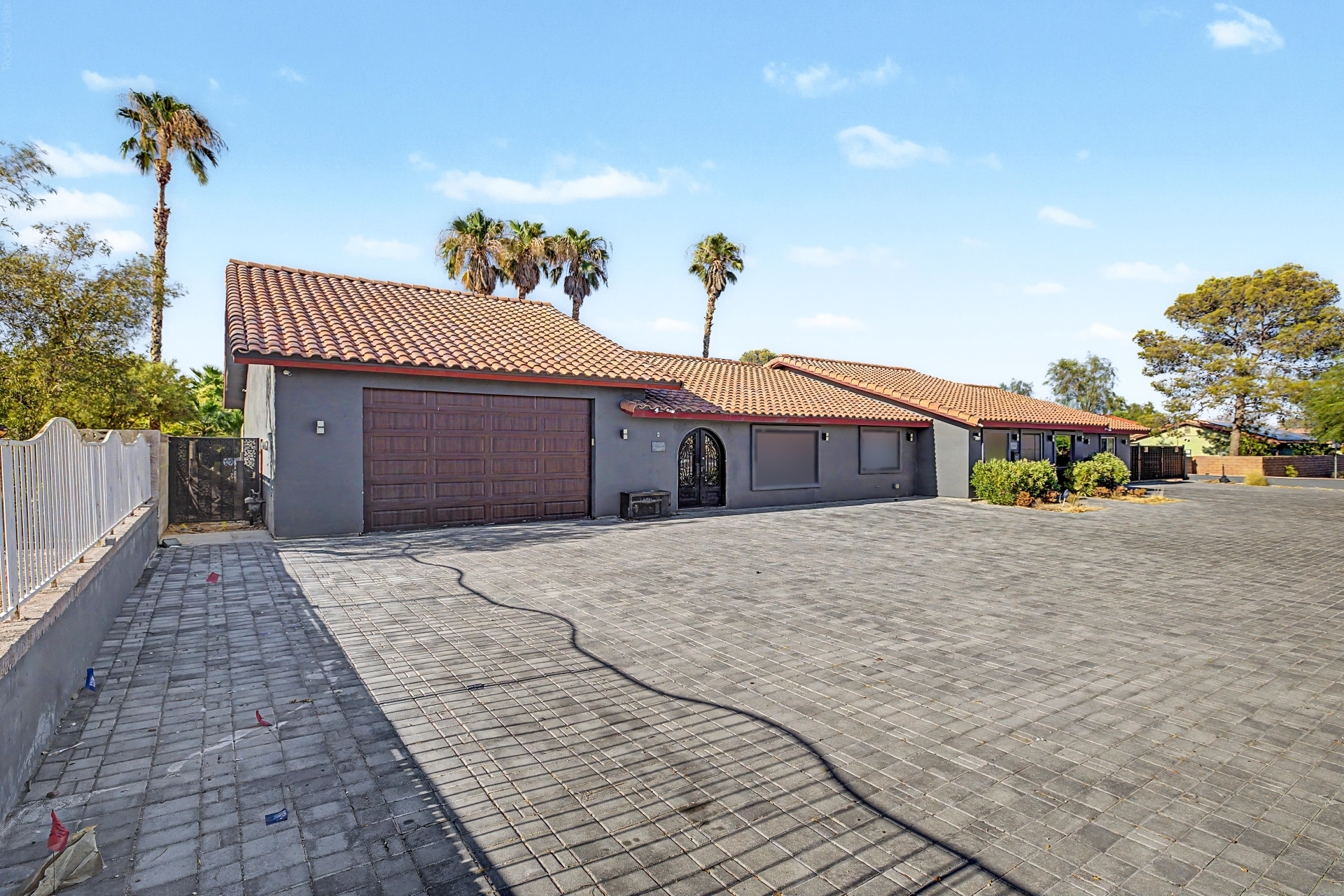 6470 W Desert Inn Rd, Las Vegas, NV for Sale