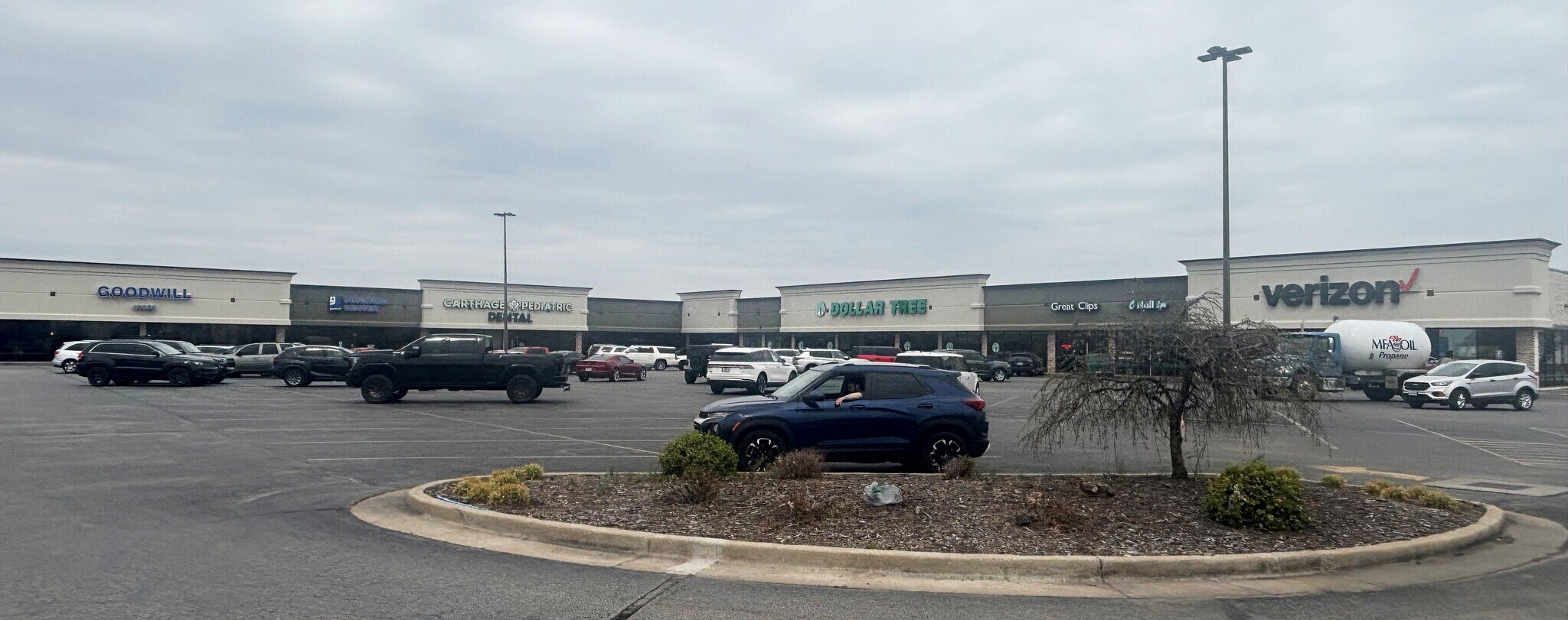 100-132 George E Phelps Blvd, Carthage, MO for Rent