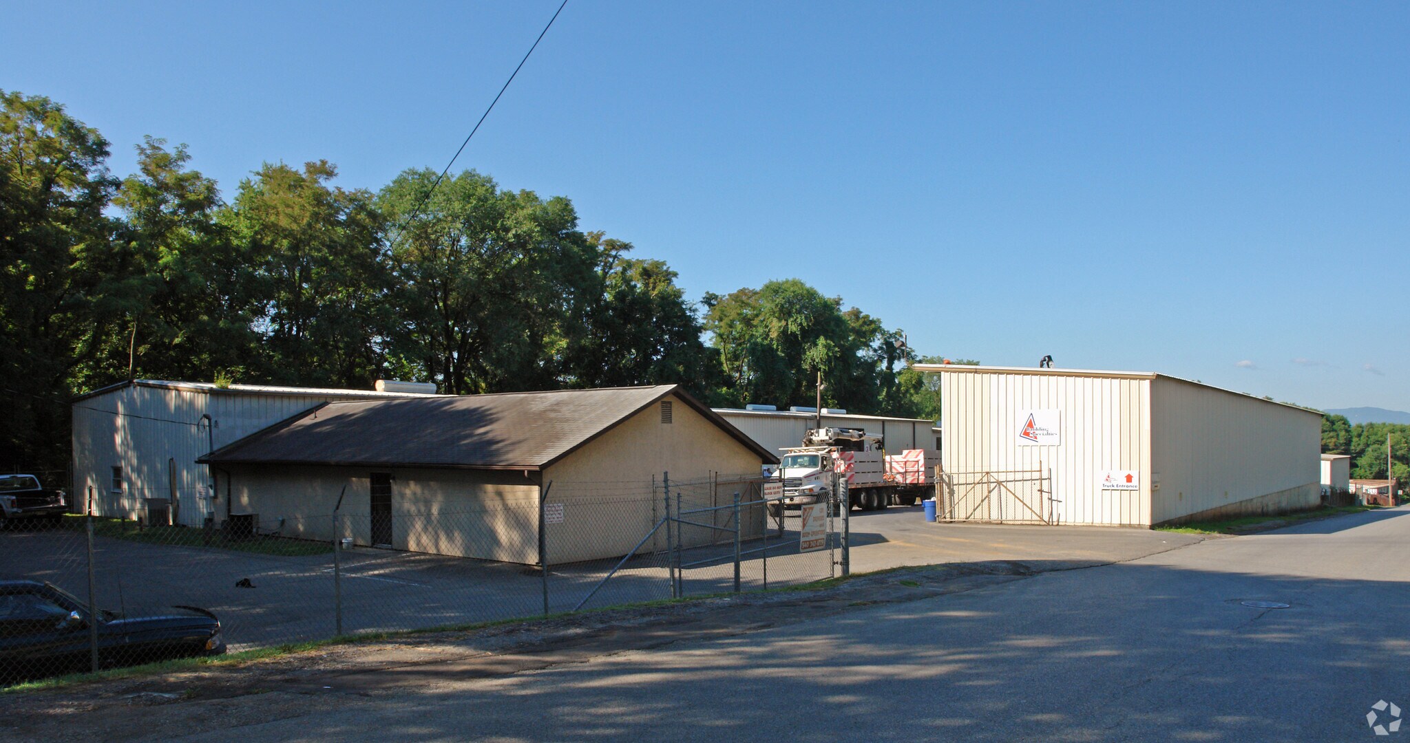 1639 Eastern Ave NE Roanoke, VA 24012 Industrial Property for Sale on