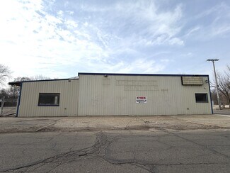 Rockford, IL Retail - 1921 Broadway