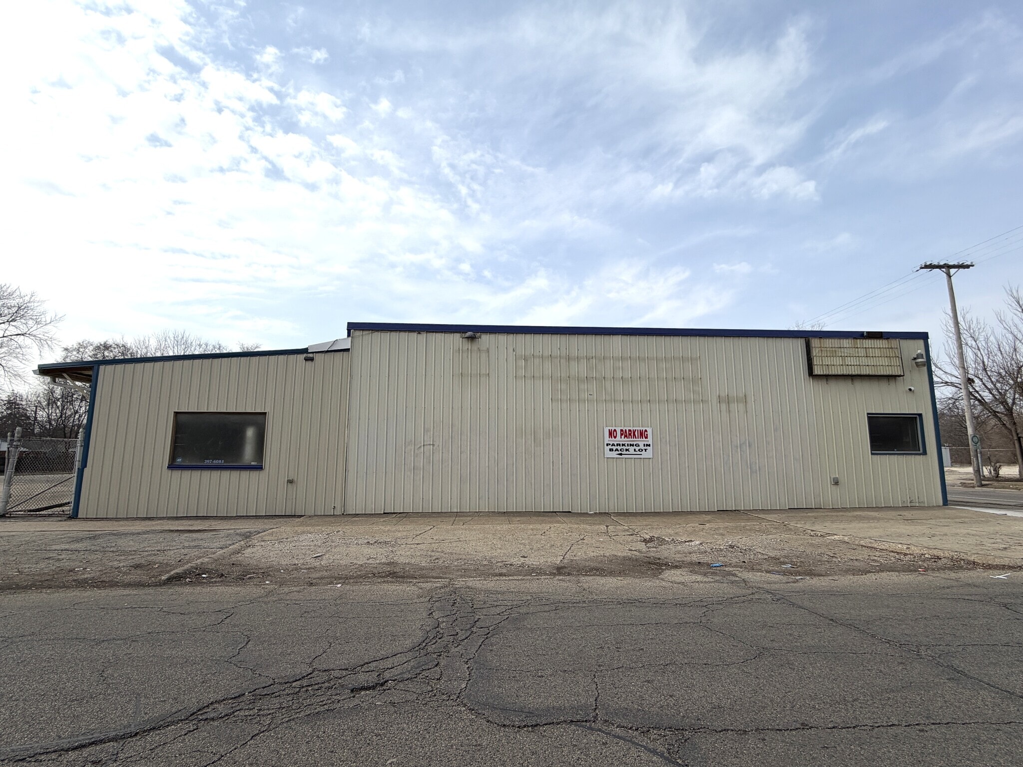 1921 Broadway, Rockford, IL for Sale