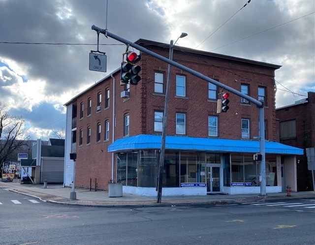 1 Divinity St, Bristol, CT for Rent