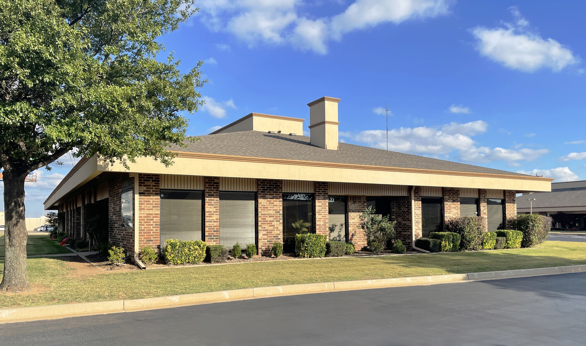 510 E Memorial Rd, Oklahoma City, OK for Rent