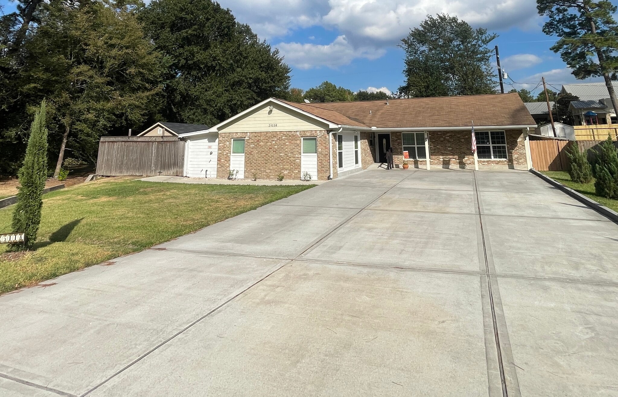 25118 Spring Ridge Dr, Spring, TX for Sale
