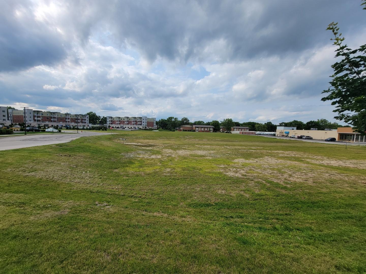 S74W16890 Janesville Rd, Muskego, WI for Sale