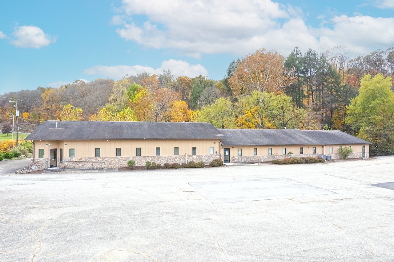 1600 Wildlife Lodge Rd, Lower Burrell, PA for Rent