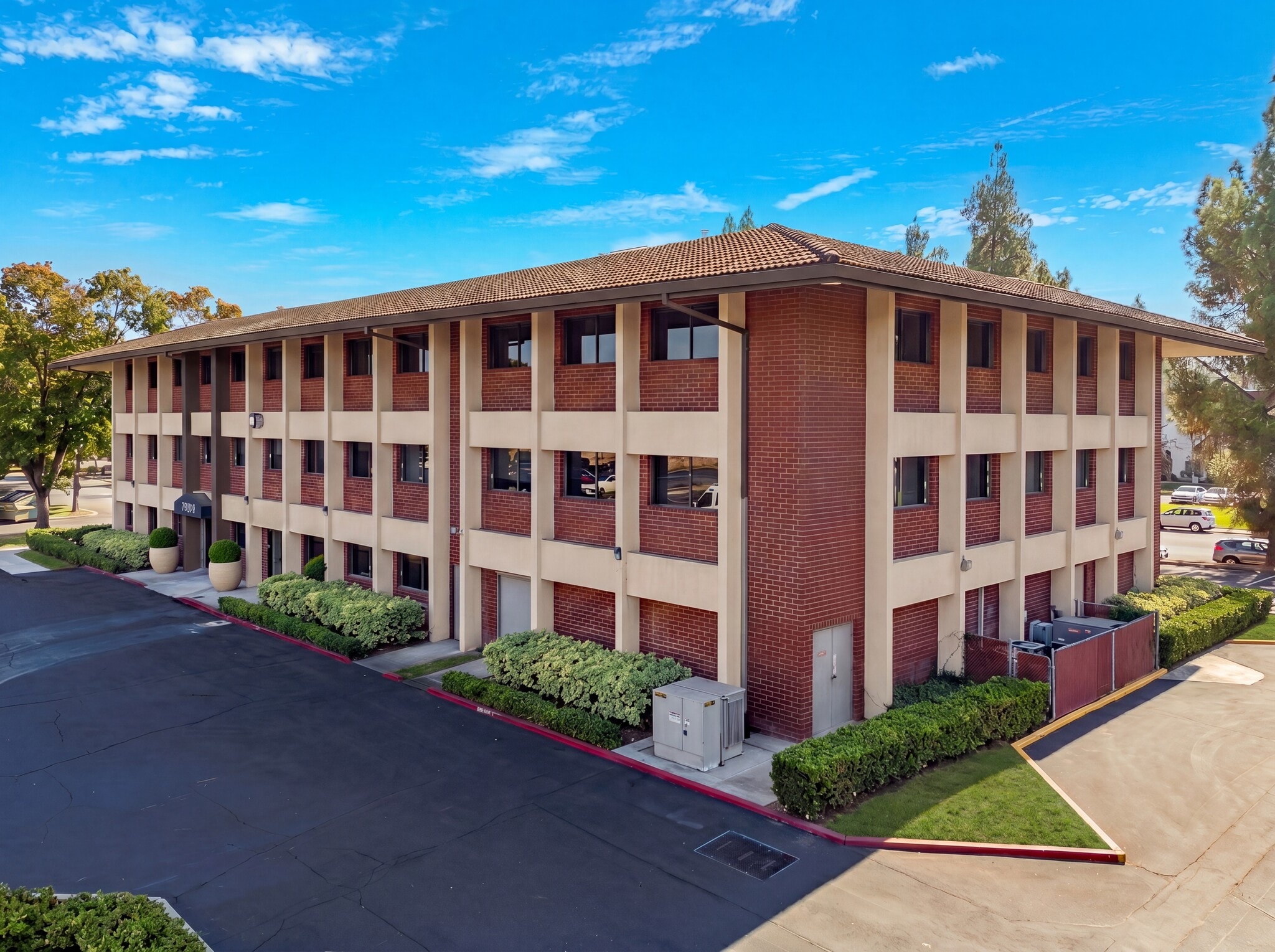 7501 Hospital Dr, Sacramento, CA for Rent
