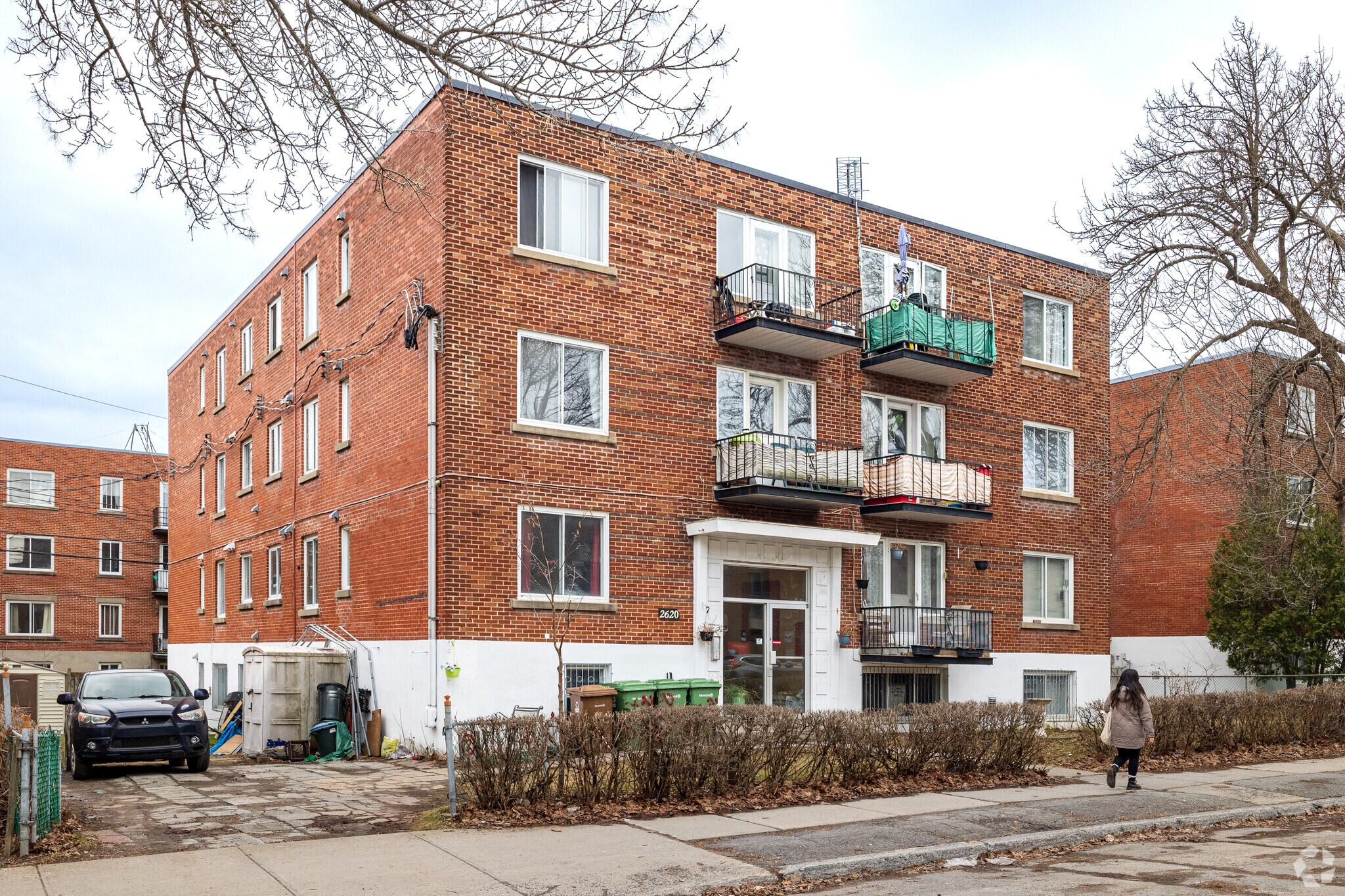 2620 Rue Théodore, Montréal, QC for Sale
