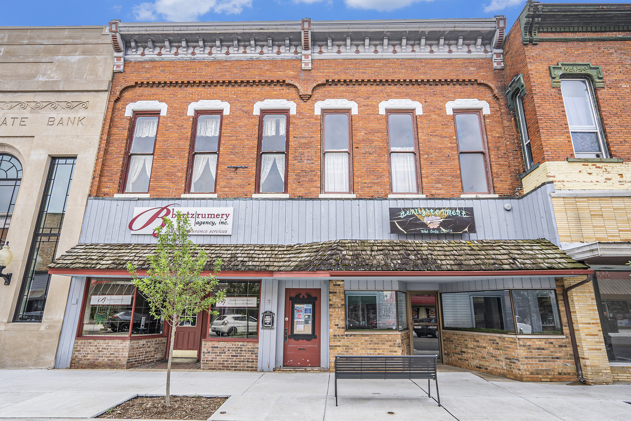 106 Locust St, Allegan, MI for Sale