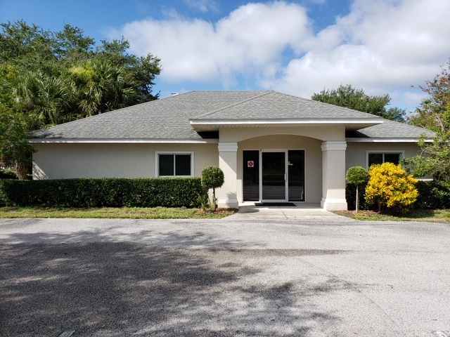 1807 Salk Dr, Tavares, FL for Sale