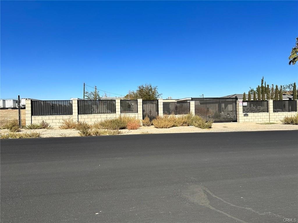 15224 Bonanza Rd, Victorville, CA for Sale