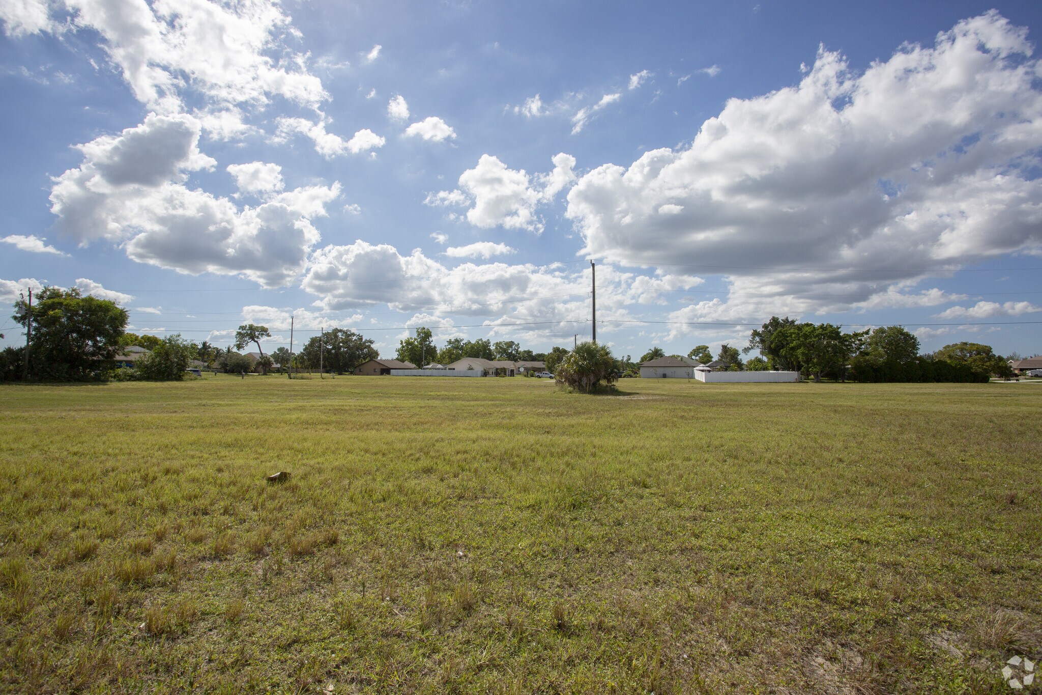1712 Skyline Blvd, Cape Coral, FL for Sale