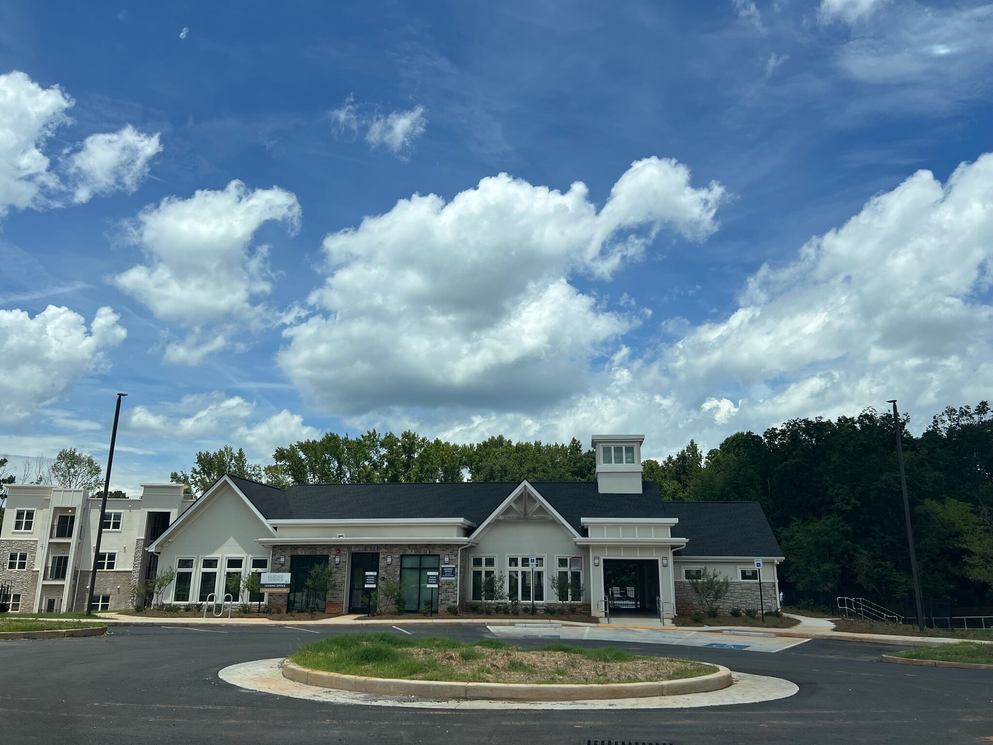 4039 W Village Pky, Ellenwood, GA for Rent