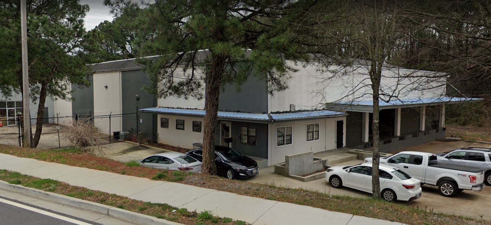 1240 Oakleigh Dr, East Point, GA for Sale