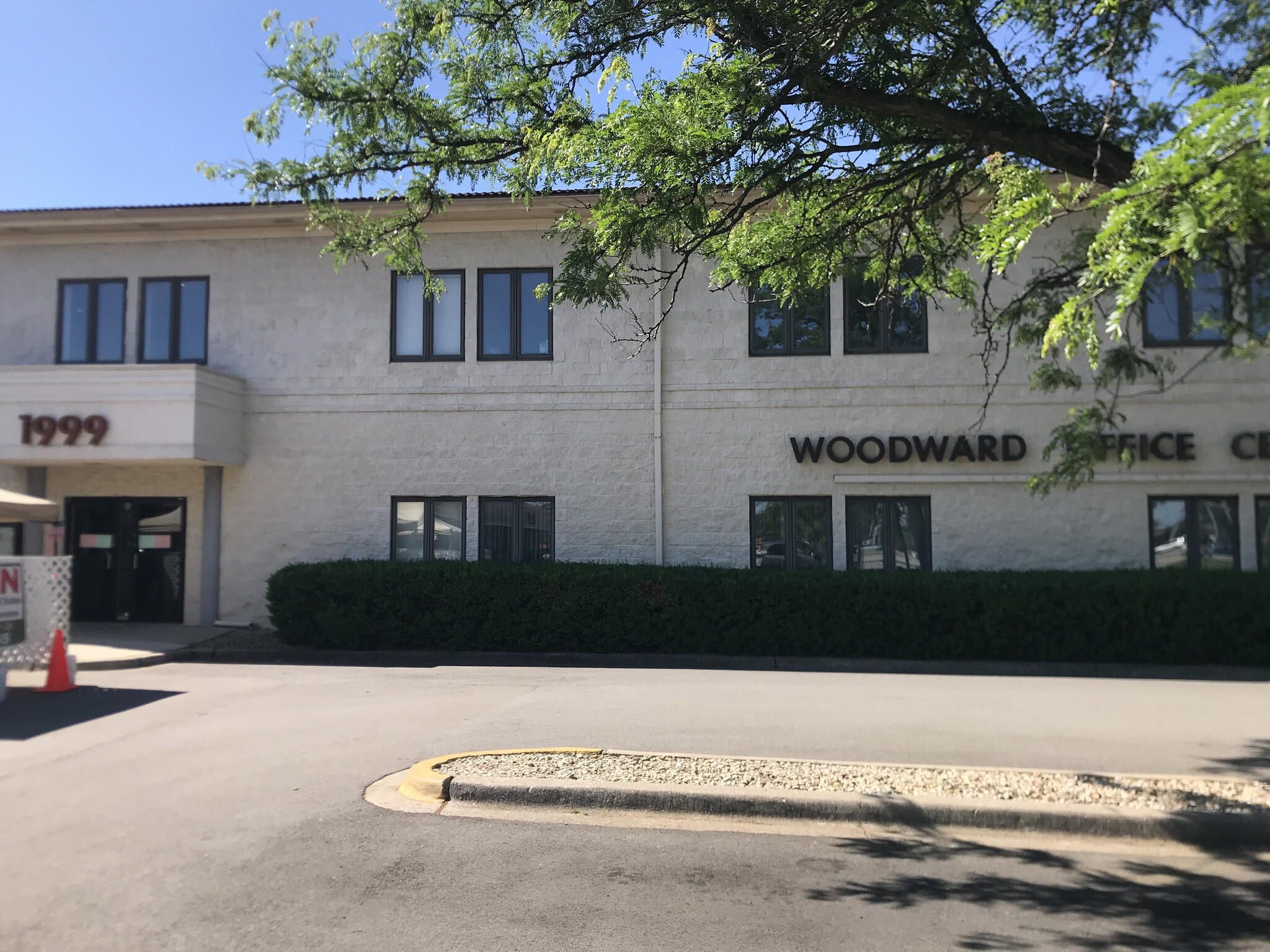 1999 W 75th St, Woodridge, IL for Rent