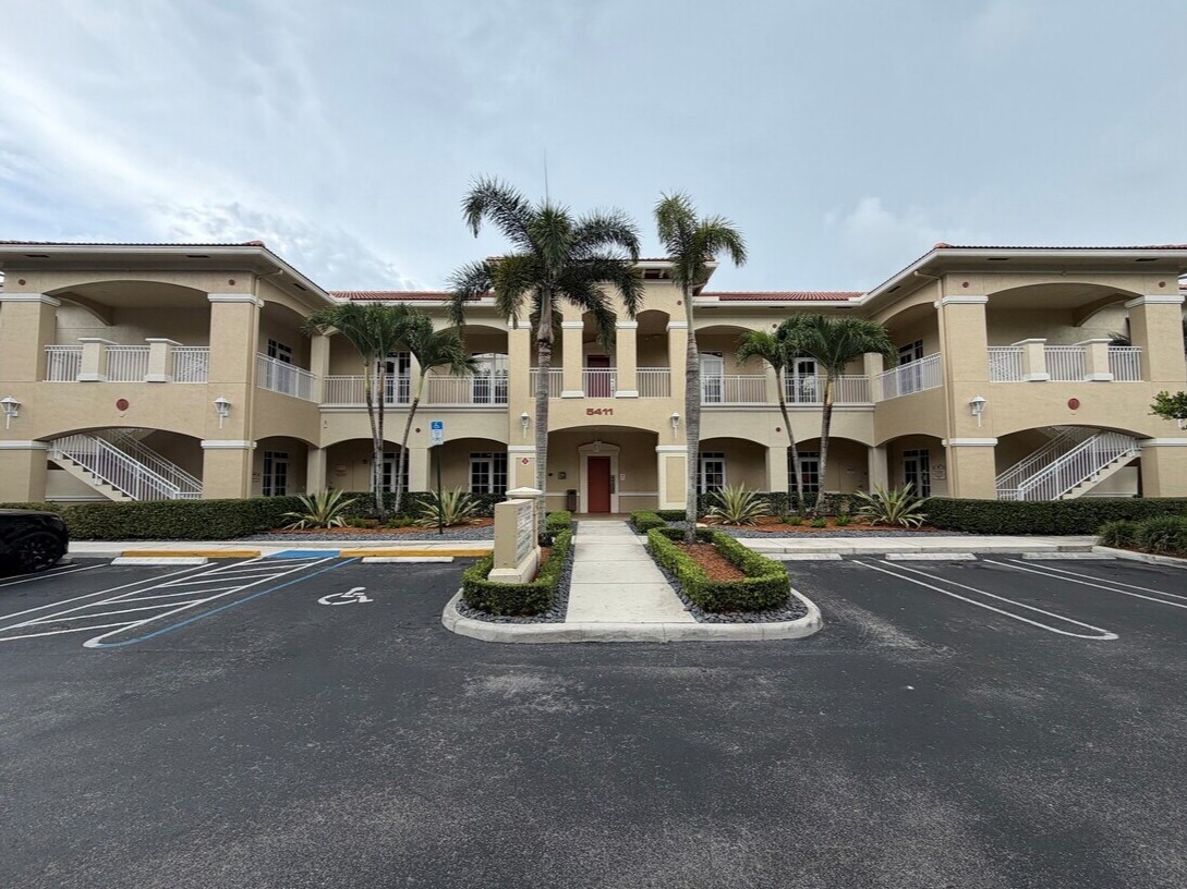 5411 N University Dr, Coral Springs, FL for Rent