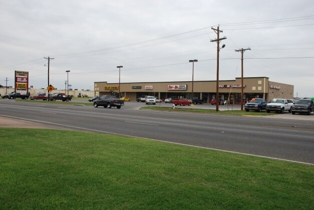 905 Hillcrest Dr, Vernon, TX for Rent