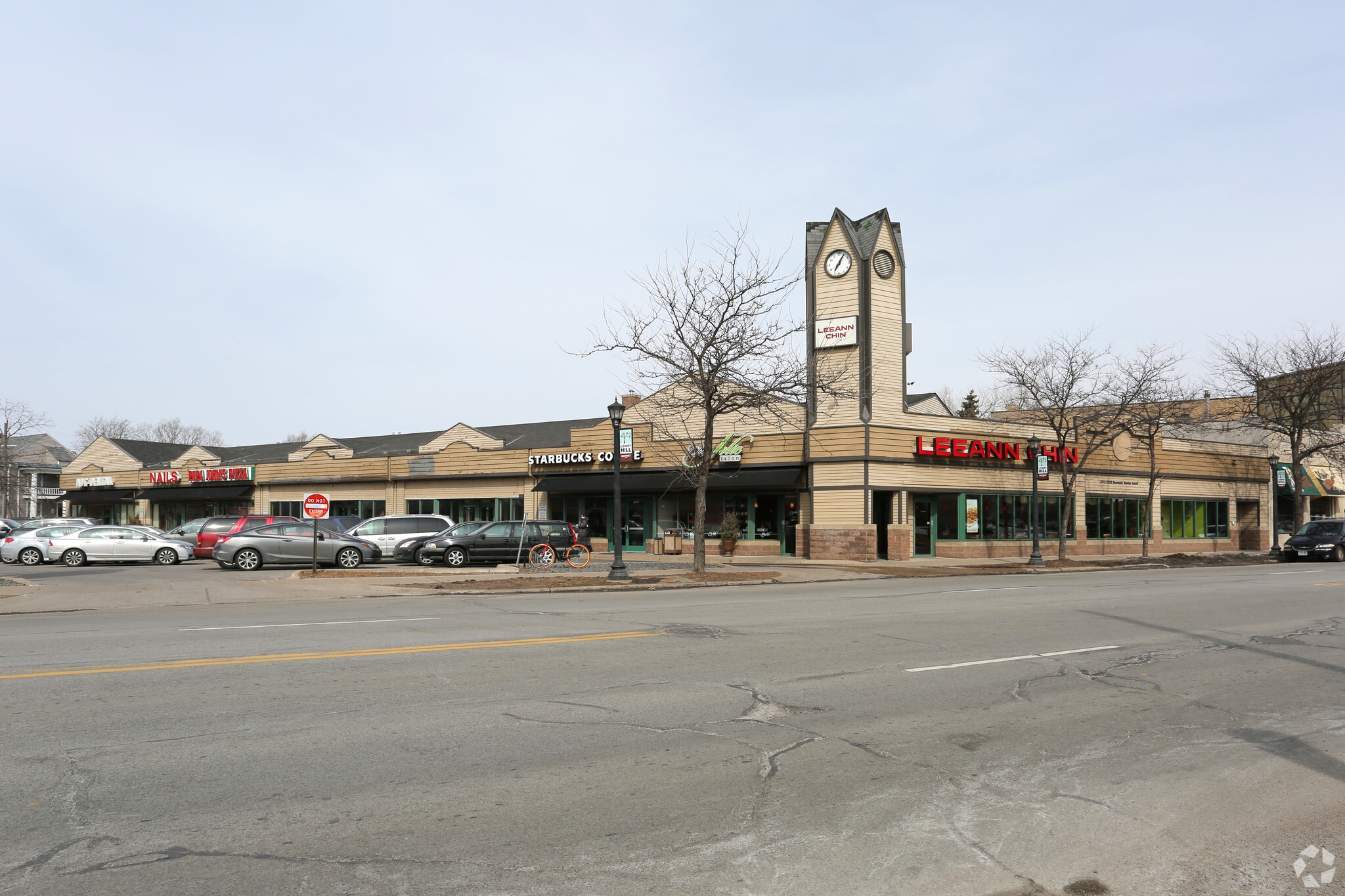 2212-2232 Hennepin Ave, Minneapolis, MN for Rent