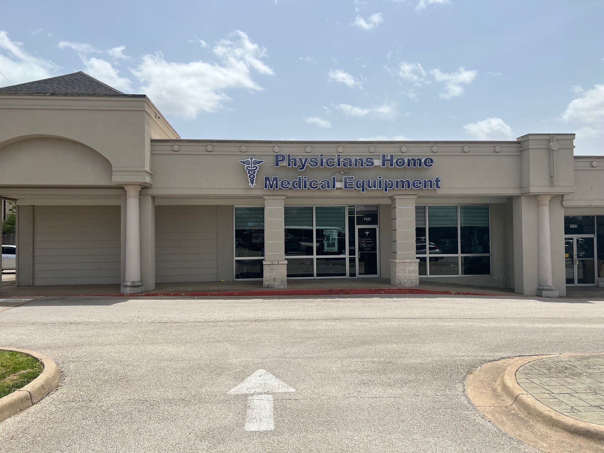 1103-1127 E Villa Maria Rd, Bryan, TX for Rent