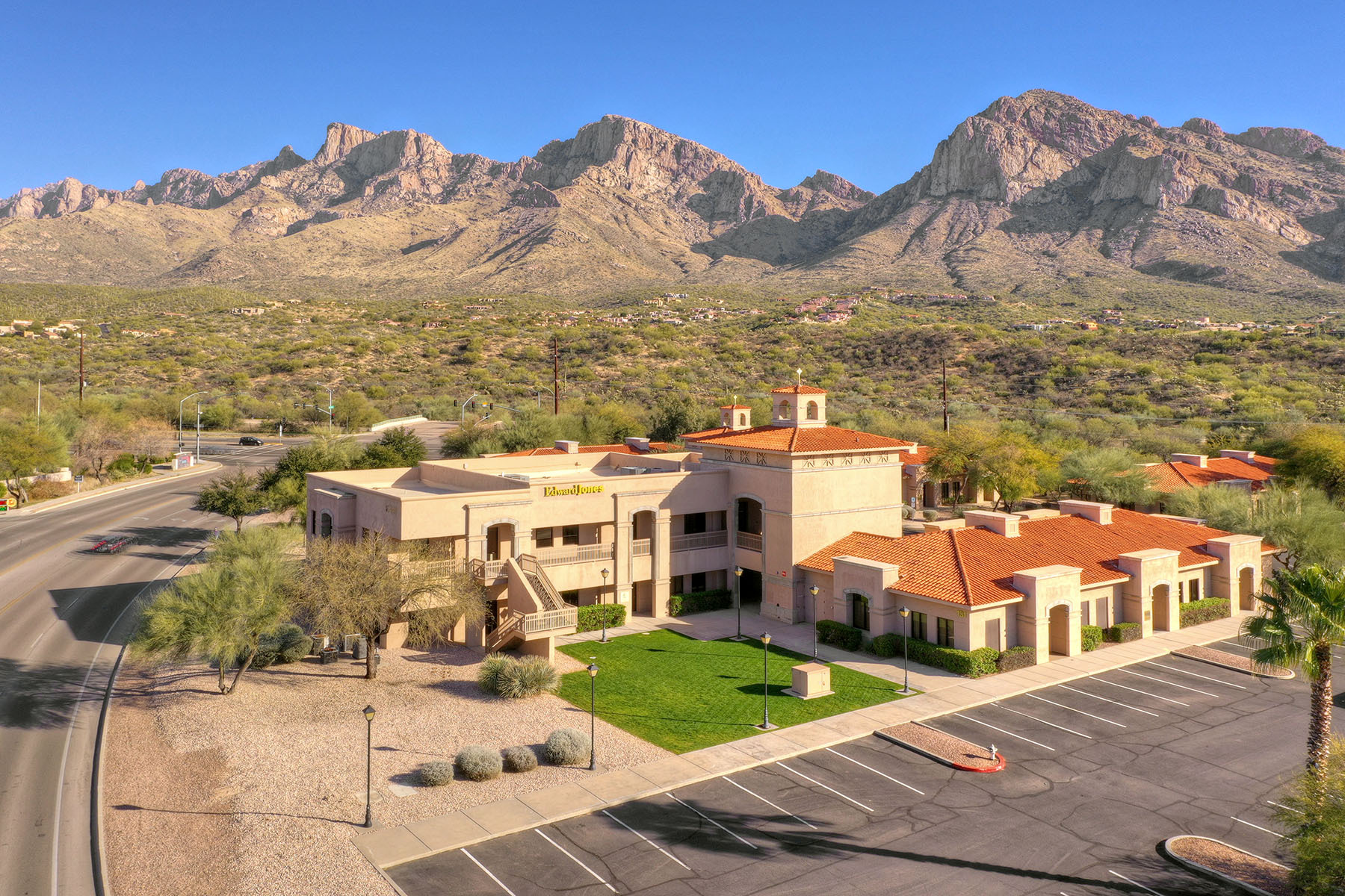 10425 N Oracle Rd, Oro Valley, AZ for Rent