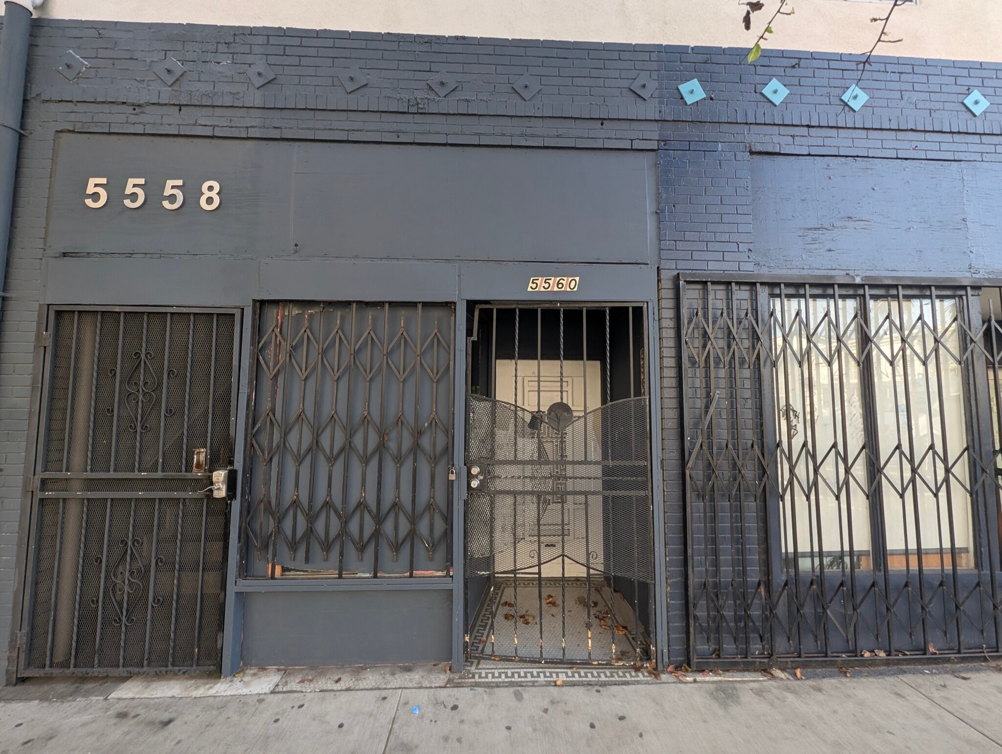 5556-5566 Hollywood Blvd, Los Angeles, CA for Rent