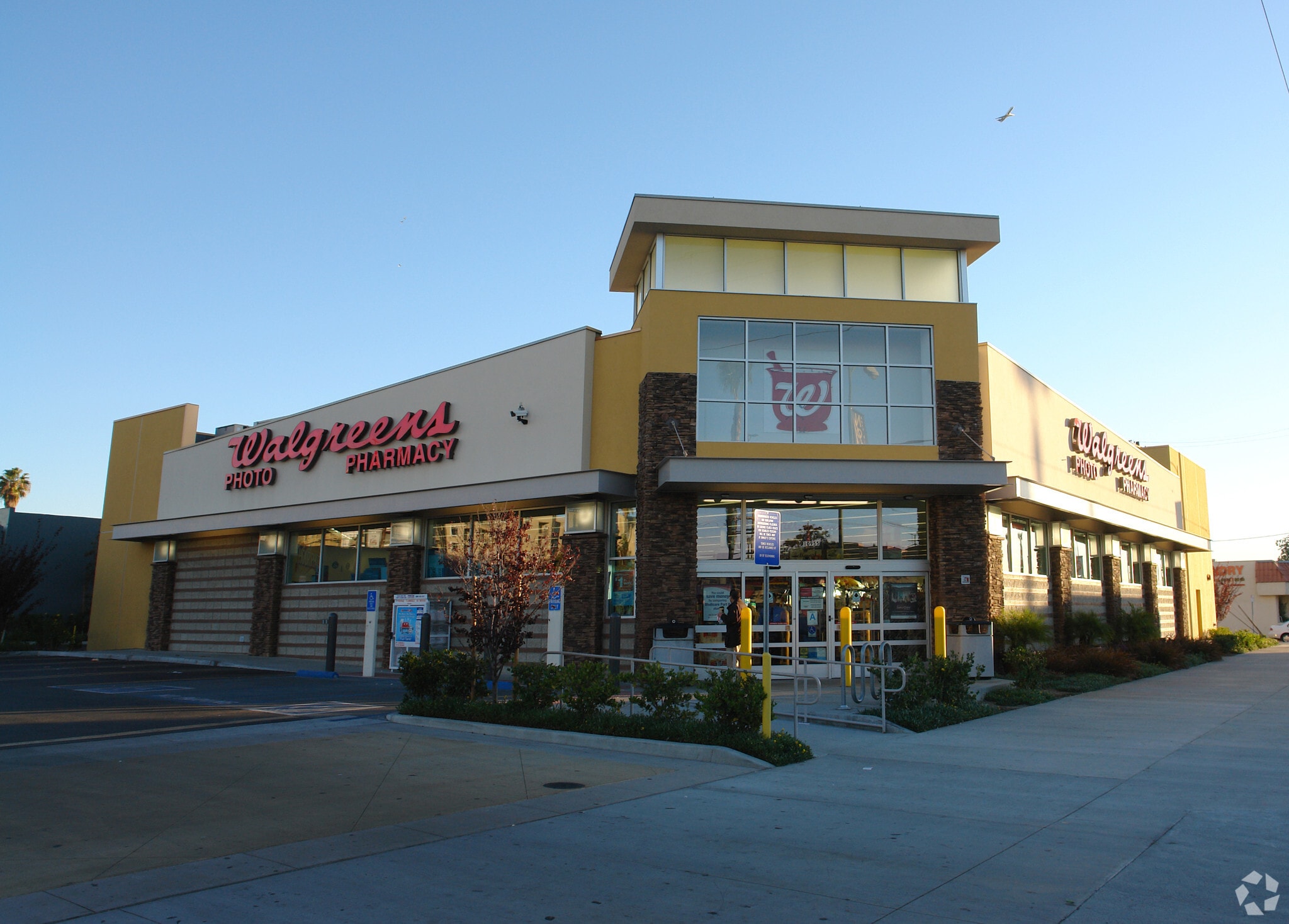 10949 Magnolia Blvd, North Hollywood, CA for Rent