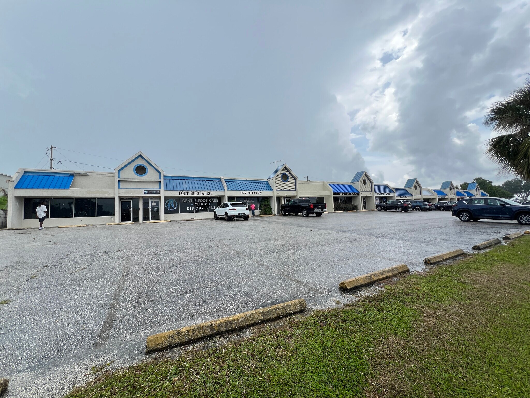 38184 Medical Center Ave, Zephyrhills, FL for Rent