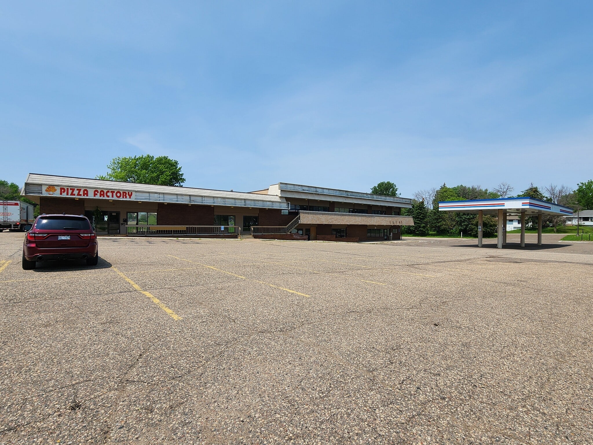 2137 Division St N, Saint Paul, MN for Sale