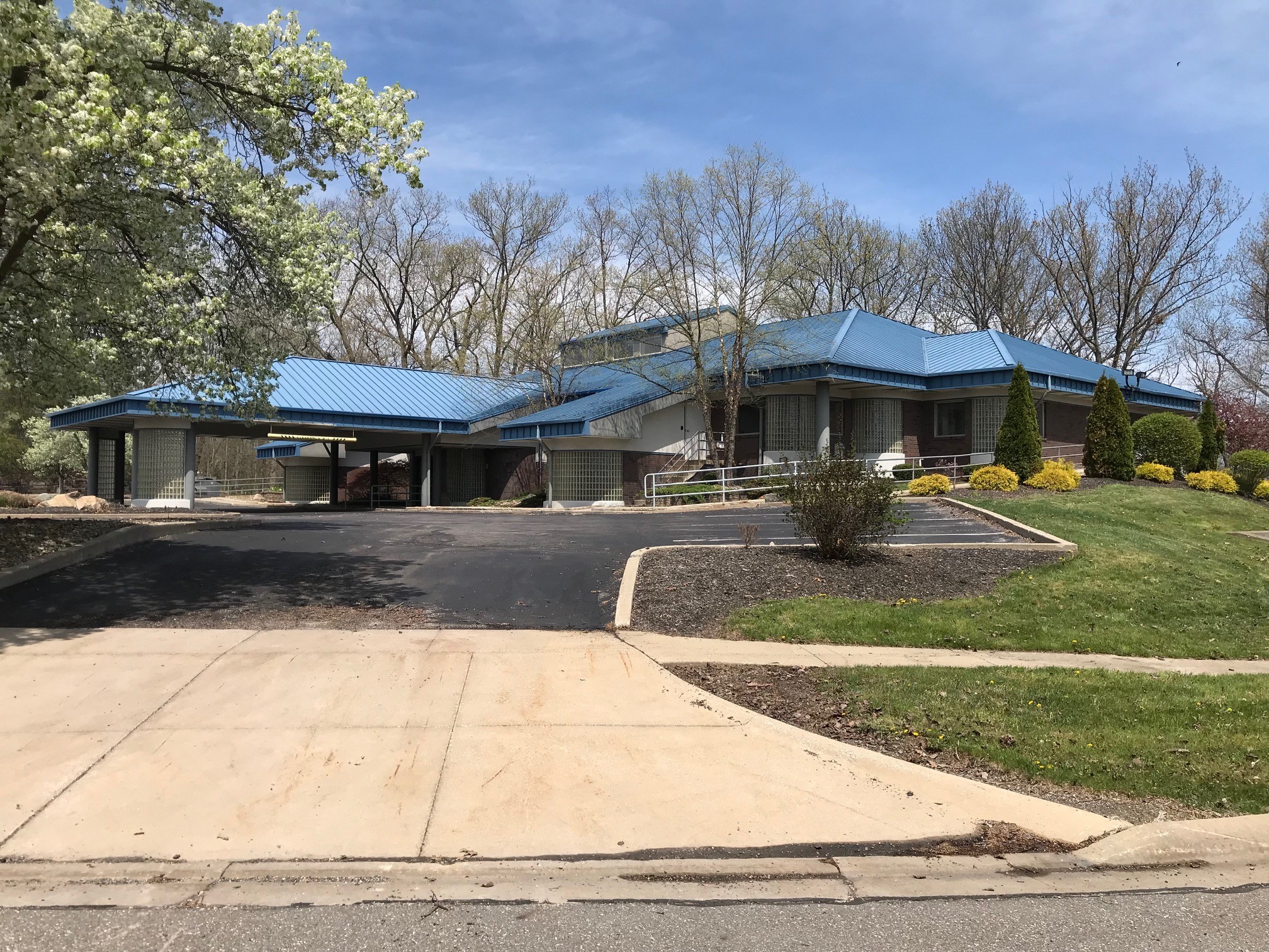 3033 State Rd, Cuyahoga Falls, OH for Sale