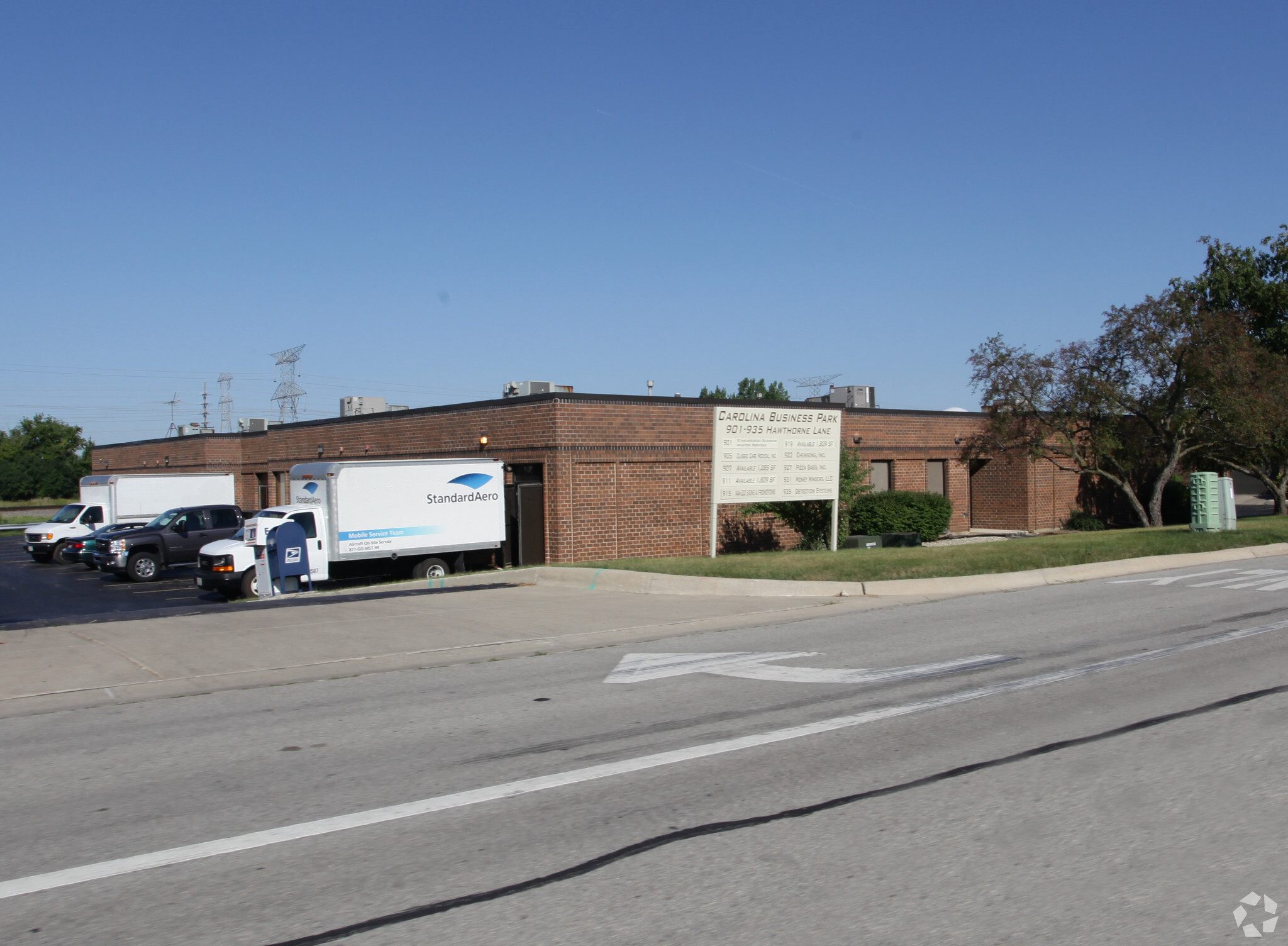901-935 W Hawthorne Ln, West Chicago, IL for Rent