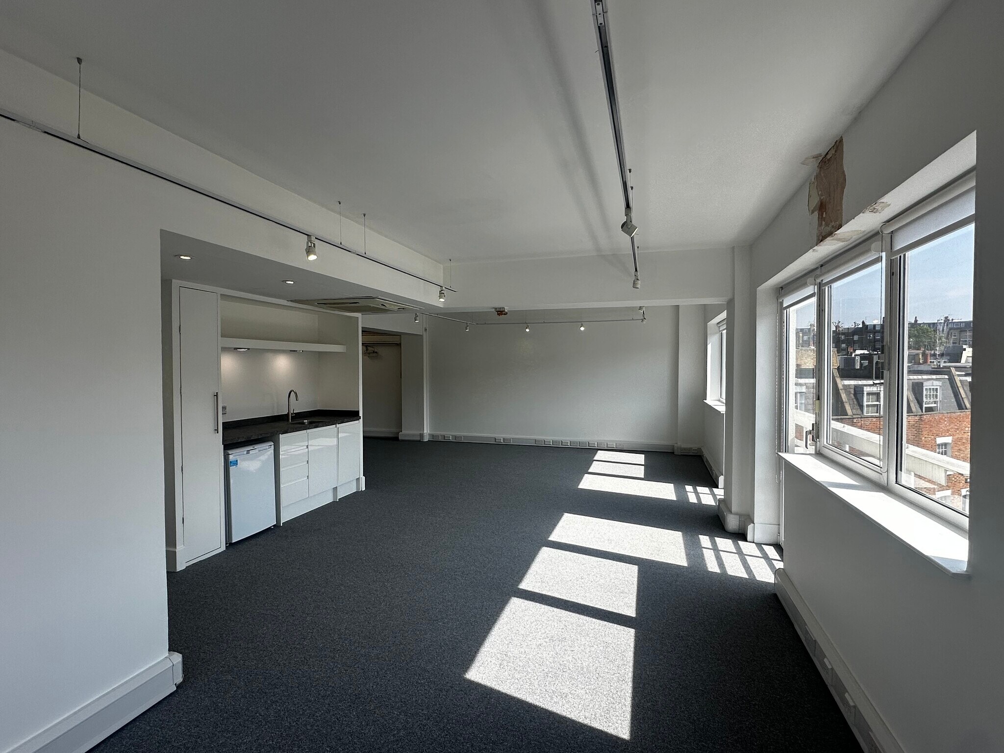 25-27 Mossop St, London, LND for Rent
