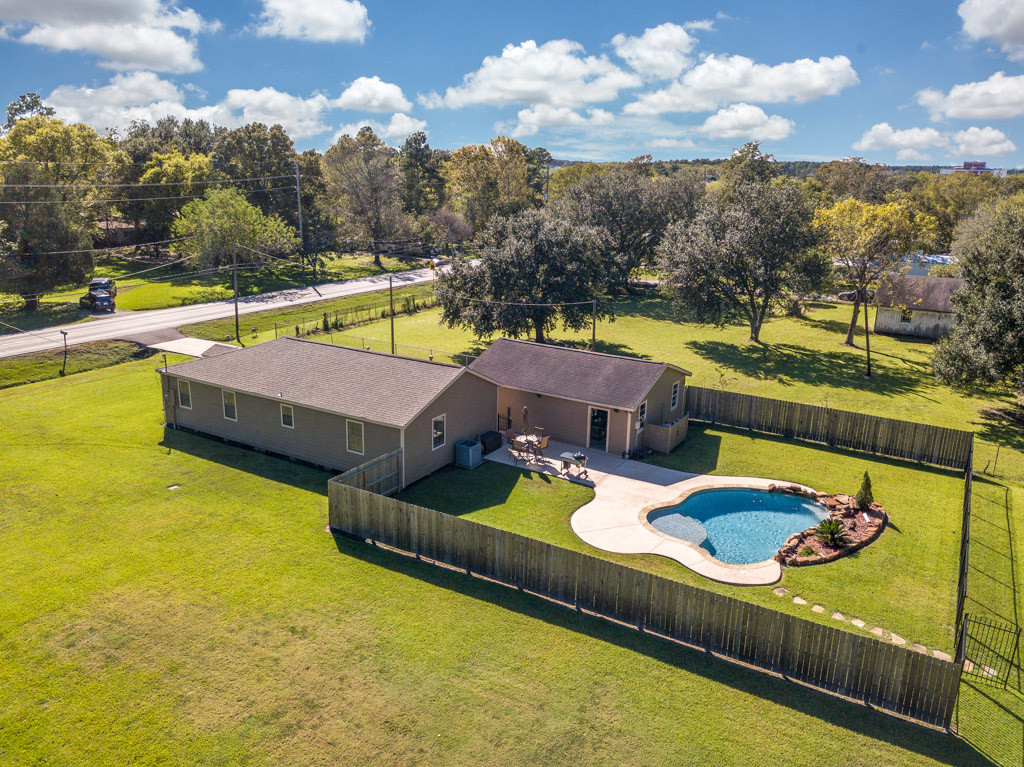 405 Krenek Rd, Crosby, TX for Sale