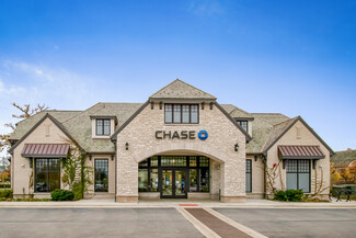 Lake Forest, IL Retail - 884 S Waukegan Rd