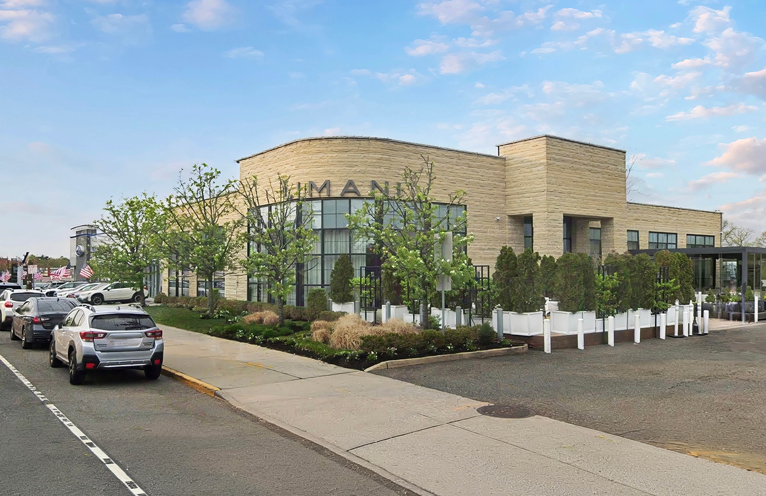 1043 Northern Blvd, Roslyn, NY for Sale