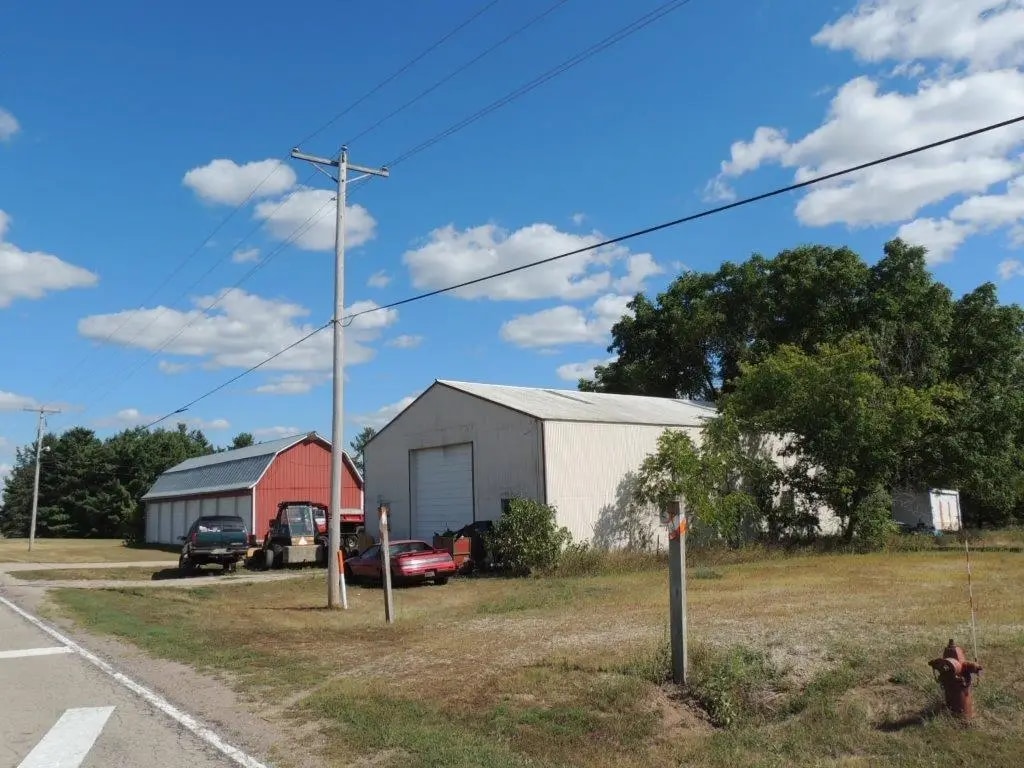 5599 County Road AA, Weyauwega, WI for Sale