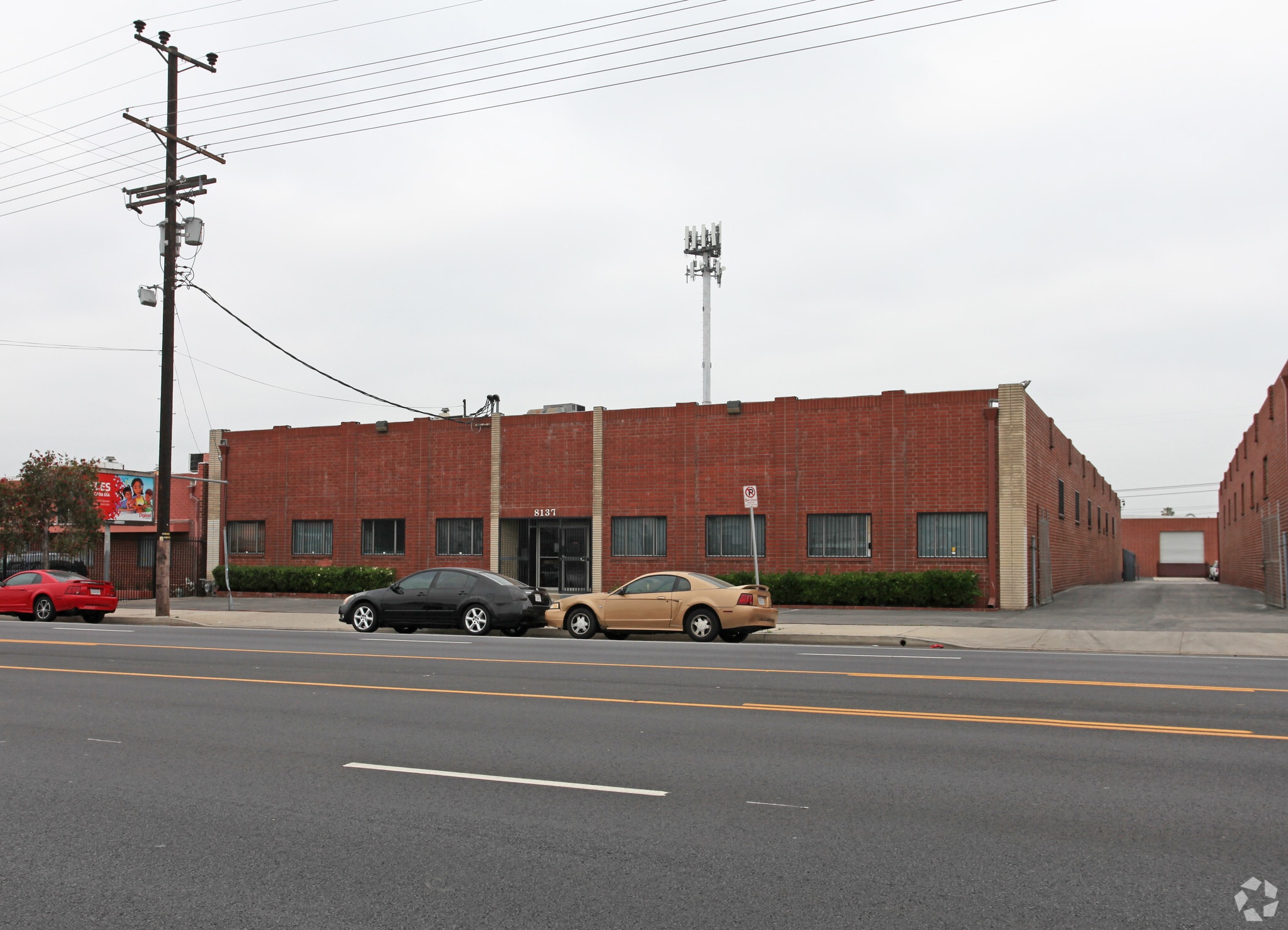 8137 Lankershim Blvd, North Hollywood, CA for Rent